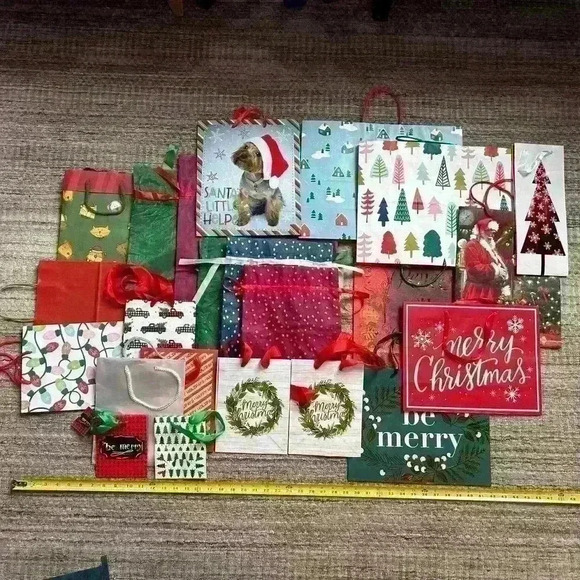 5 POUNDS 42 Pcs Gift Bags For All Occasions — Birthday Baby Shower Christmas - Picture 5 of 16